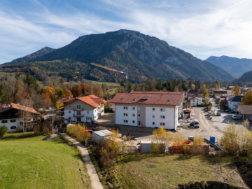 Otto-Filitz-Park Ruhpolding: Hochwertige 2-Zimmer-Neubau-Wohnung mit Einbauküche, 83324 Ruhpolding, Wohnung